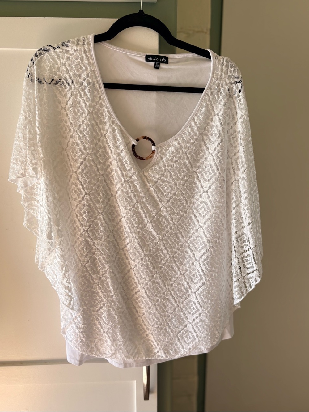 Olivia Blu White Lace V-Neck Top with Decorative Ring